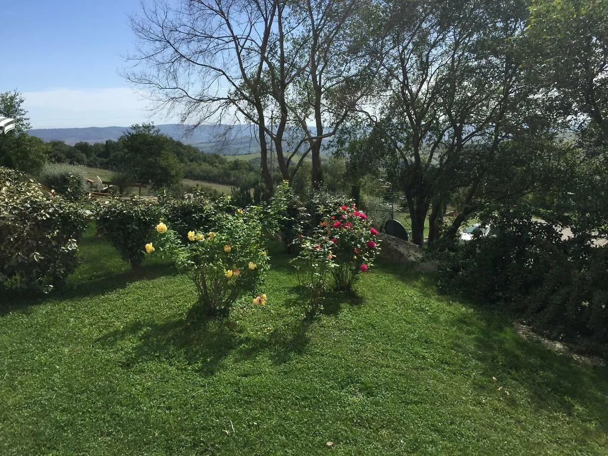 راديكوفاني Romantico Cottage منزل ريفي
